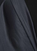 Oblekovka siv